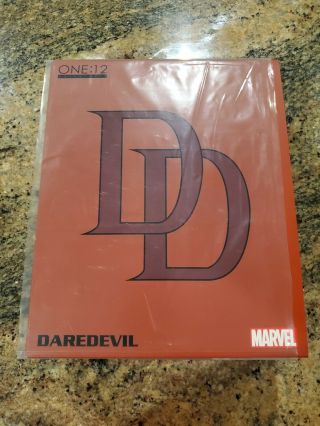 Mezco One:12 Collective Marvel Daredevil Classic Comic Red Suit Action Figure