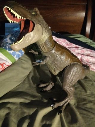 20 " Jurassic Park World Dino Rivals Bite 