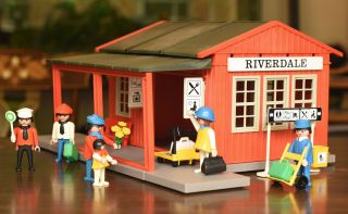 Playmobil 4301 Riverdale Train Station,  (1986),  Near Complete