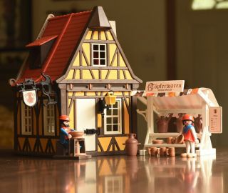 Playmobil 3455 Medieval Pottery House,  Vintage 1982,  Near Complete