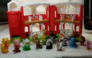 2014 Fisher Price Little People Animal Sounds Farm Barn Play Set 21 Accessories