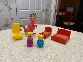 Vintage Fisher Price Little People Castle 993 Accessories