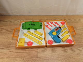 Vintage 1977 Fisher Price Tool Kit 924 Complete And