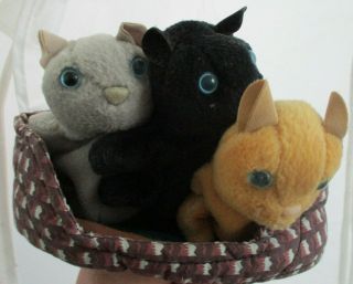Folkmanis Folk Tails Furry Folk 3 Kittens Kitty Cats In Basket Finger Puppets