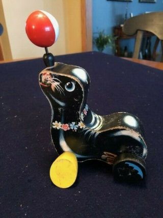 Vintage Fisher - Price Wooden Pull Toy - Suzie Seal W/ Balancing Ball