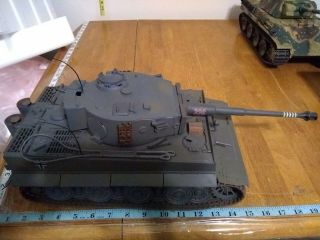 1:18 21st Century Toys Wwii German Tiger Tank Grey 326