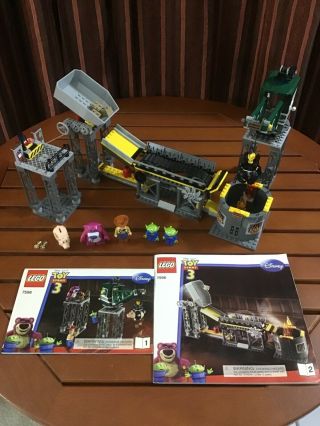 Lego 7596 - Toy Story 3 - Trash Compactor Escape - 99.  9 Complete (, No Box)