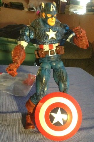 2006 Marvel Legends Captain America - 12 Inch Fig.  With Shield - Complete Ex Con