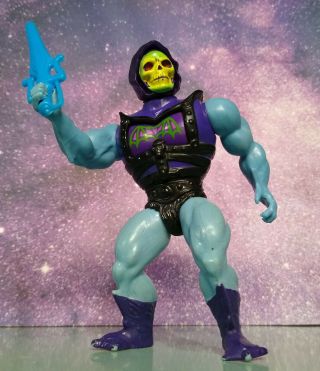 1983 Motu Masters Of The Universe Battle Armor Skeletor With Blue Sword -