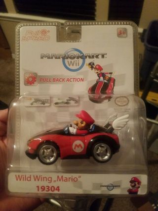 Mario Kart Wii - Pull & Speed Car - 19304 Wild Wing Mario 2012 Figure