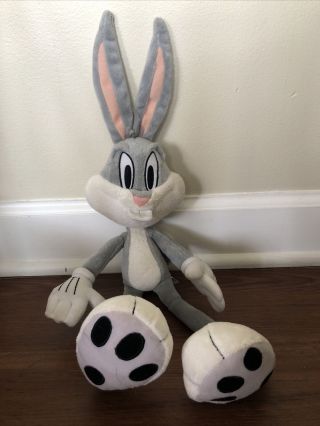 The Looney Tunes Show Talking Plush Bugs Bunny Bendable Hands 2012 Warner Bros