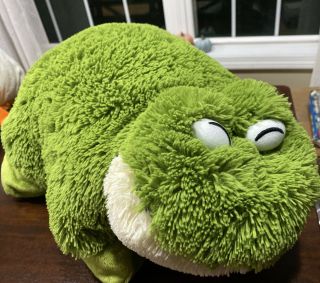 Pillow Pets Frog 21”x17”x5 "