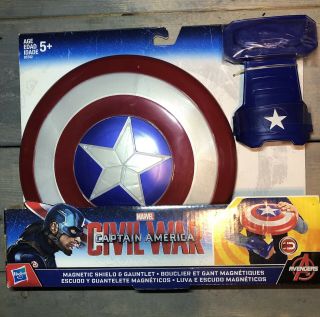 Marvel Avengers Captain America Civil War Magnetic Shield & Gauntlet Set Inv - F