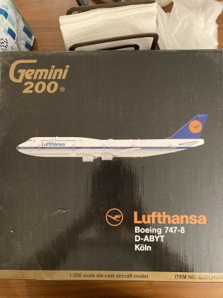 Gemini Jets 1:200 Lufthansa Boeing 747 - 8
