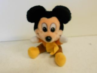 Disney Mickey Mouse Christmas Carol Plush 7 " Sitting Stuffed Animal Toy