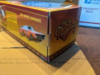 JOHNNY WHITE LIGHTNING GENERAL LEE 1:25 THE DUKES OF HAZZARD 1969 CHARGER CHASE 4