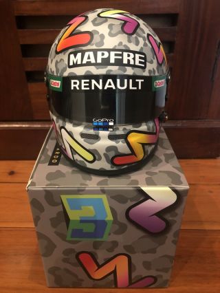 F1 Daniel Ricciardo Renault 2020 Mini Helmet 1:2