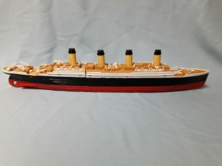 R.  M.  S.  Titanic Submersible Model Ship Break Apart Feature 16 " Hughes Santini?