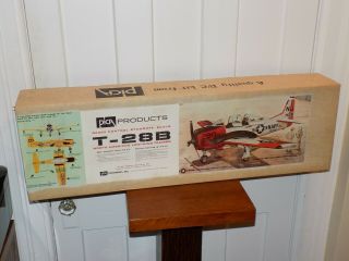Vintage 1980’s T - 28b North American Low - Wing Trainer Rc Model Kit