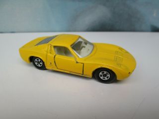 Matchbox/ Lesney 33c Lamborghini Miura Yellow - Superfast - CREAM Interior 2
