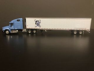 Dcp 32375 1:64 Scale Continental Express Freightliner Cascadia W/reefer Trailer