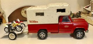 Vintage Tonka Dodge Pickup Truck W/camper & Buddy L Trailer With Two Dirt Bikes