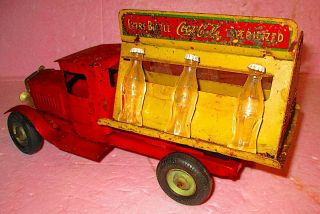 1930s Metalcraft Coca Cola Delivery Truck Coke W/ 6 Bottles Unrestored