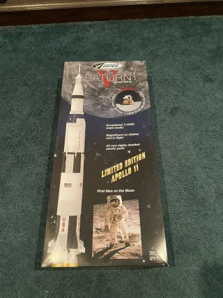 Estes 1/100 Apollo 11 Saturn V Model Rocket 2157