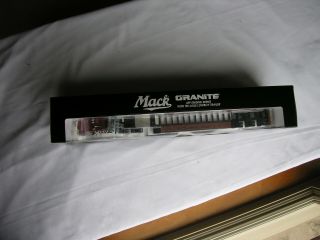 1st Gear 59 - 3102b Mack Granite Mp W/tri - Axle Lowboy Trl.  Red/blk 1/50th