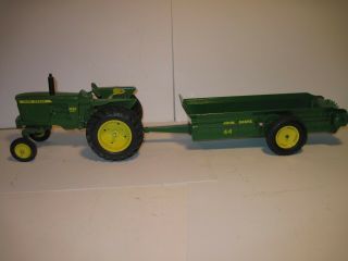 John Deere Farm Toy Tractor 3020 Custom With 44 Spreader 1/16 Ertl