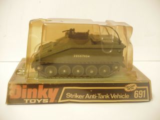 DINKY TOYS Military Army 691 Striker Anti - Tank Vehicle Near 2