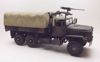 Us Army M35 2.  5 - Ton 6x6 Cargo Truck Built - Up 1/35 Scale Kit With Driver Figure