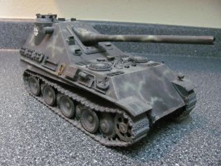 Built & Weathered Academy 1/25 German Jagdpanzer Panther Jagdpanther II 2
