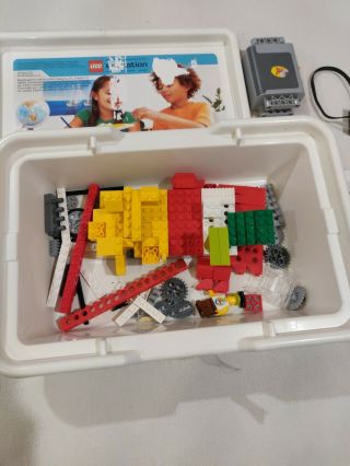 Lego Education WeDo 1.  0 9580 Incomplete 3