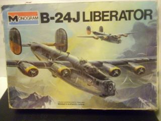 Monogram B - 24j Liberator Wwii Bomber Plane Model Kit 1/48 Scale Complete 5601