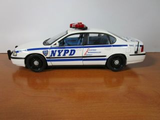 Maisto 1/18 White Nypd 2000 Chevy Impala Police Car No Box