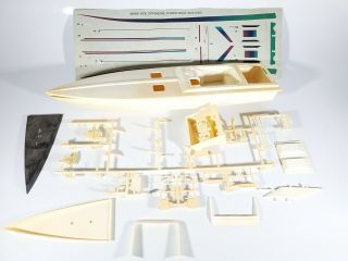 Monogram Miami Vice Scarab Offshore Powerboat Model Kit No Box