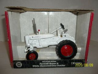 Ertl Farmall A White Demonstrator Tractor Die - Cast Metal K62