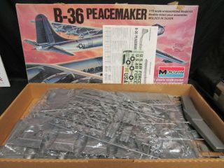 Monogram 1:72 Scale B - 36 Peacemaker Model Kit Huge Ww120