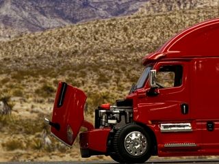 1/64 DCP RED FREIGHTLINER 2018 CASCADIA HIGH ROOF SLEEPER 3