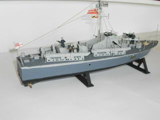 English Torpedo boat model.  Assembled plastic kit.  Approx 1:72 scale.  Excell cond 2