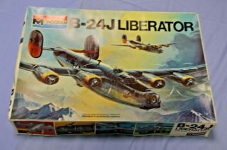 Monogram 5601 Consolidated B - 24j " Liberator " Plane 1:48 Scale Model Kit N