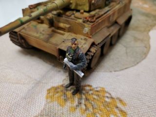 Pro - Built 1/35 Scale Wwii German Tiger 1 Tank With Full Interior