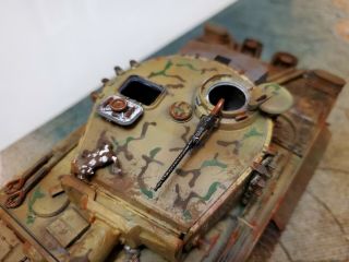 Pro - Built 1/35 scale WWII German Tiger 1 tank with full interior 3