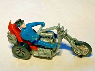 Vintage die - cast Mattel Hot Wheels Rrrumblers Torque Chop with rider 2