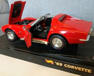Hot Wheels - Redline 1969 Chevrolet Corvette 1:18 Diecast Car Red - Collectible