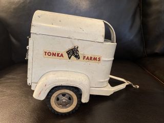 Vintage Tonka Farms Horse Trailer 1950s White Color & 2 Horses