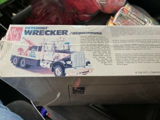 Peterbilt Wrecker Tow Truck Vintage AMT ERTL 1:25,  Unbuilt Model Kit 8126 2