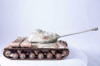 World War 2 Js - 11 Russian Heavy Tank W/ Winter Camouflage Model Kit Built 1:35