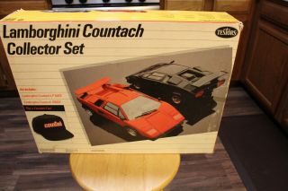 Lamborghini Countach Collector Set 1/24 Scale Lp500s & 5000s
